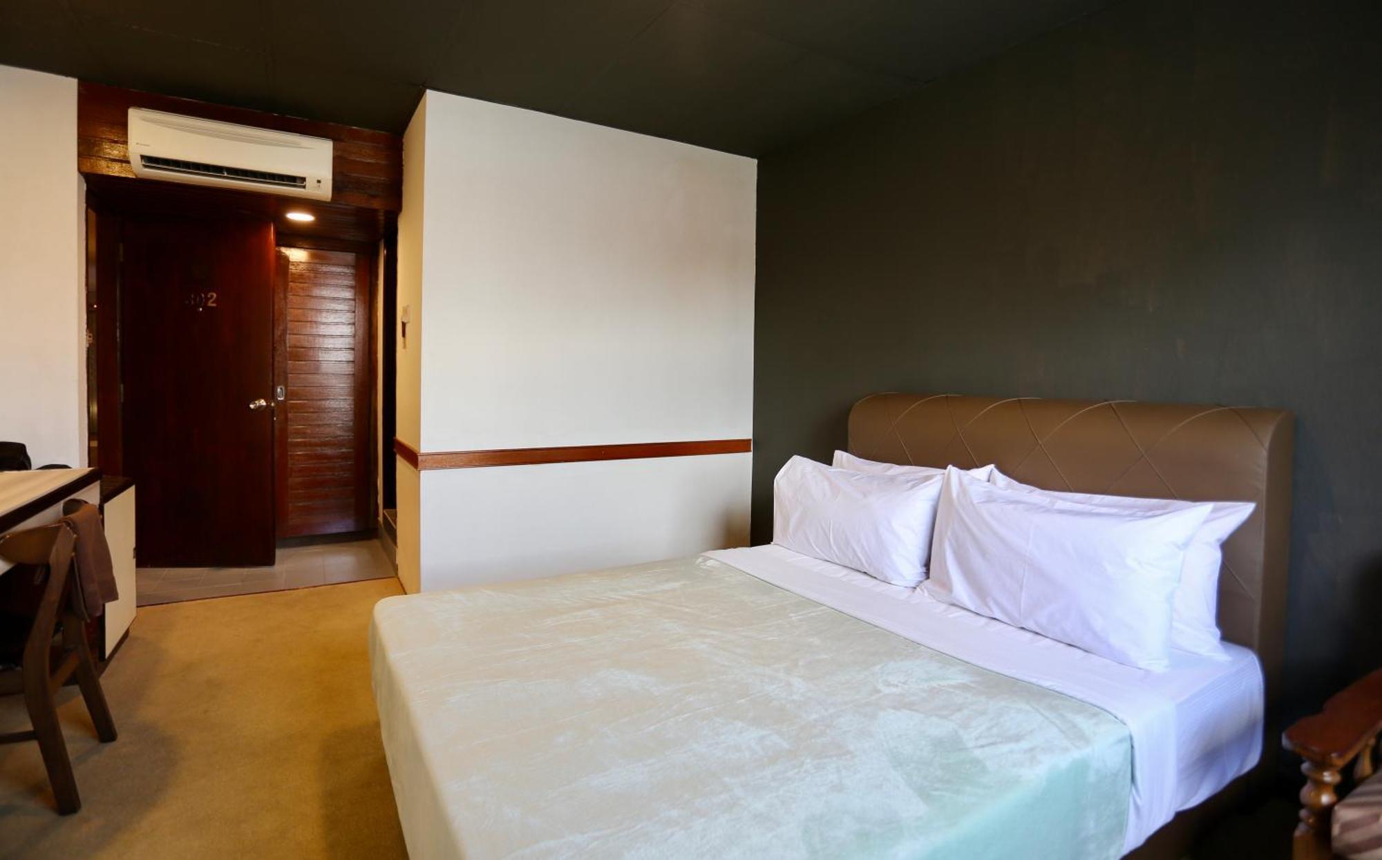 Fata Hotel By Project Borneo กูชิง ภายนอก รูปภาพ